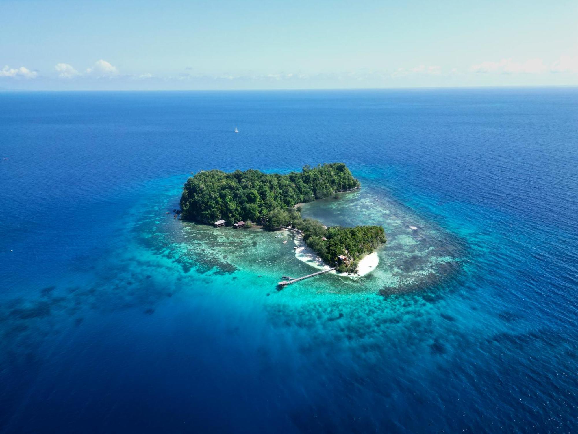 Bolilanga Island Resort - Togean Island Angkayo Esterno foto