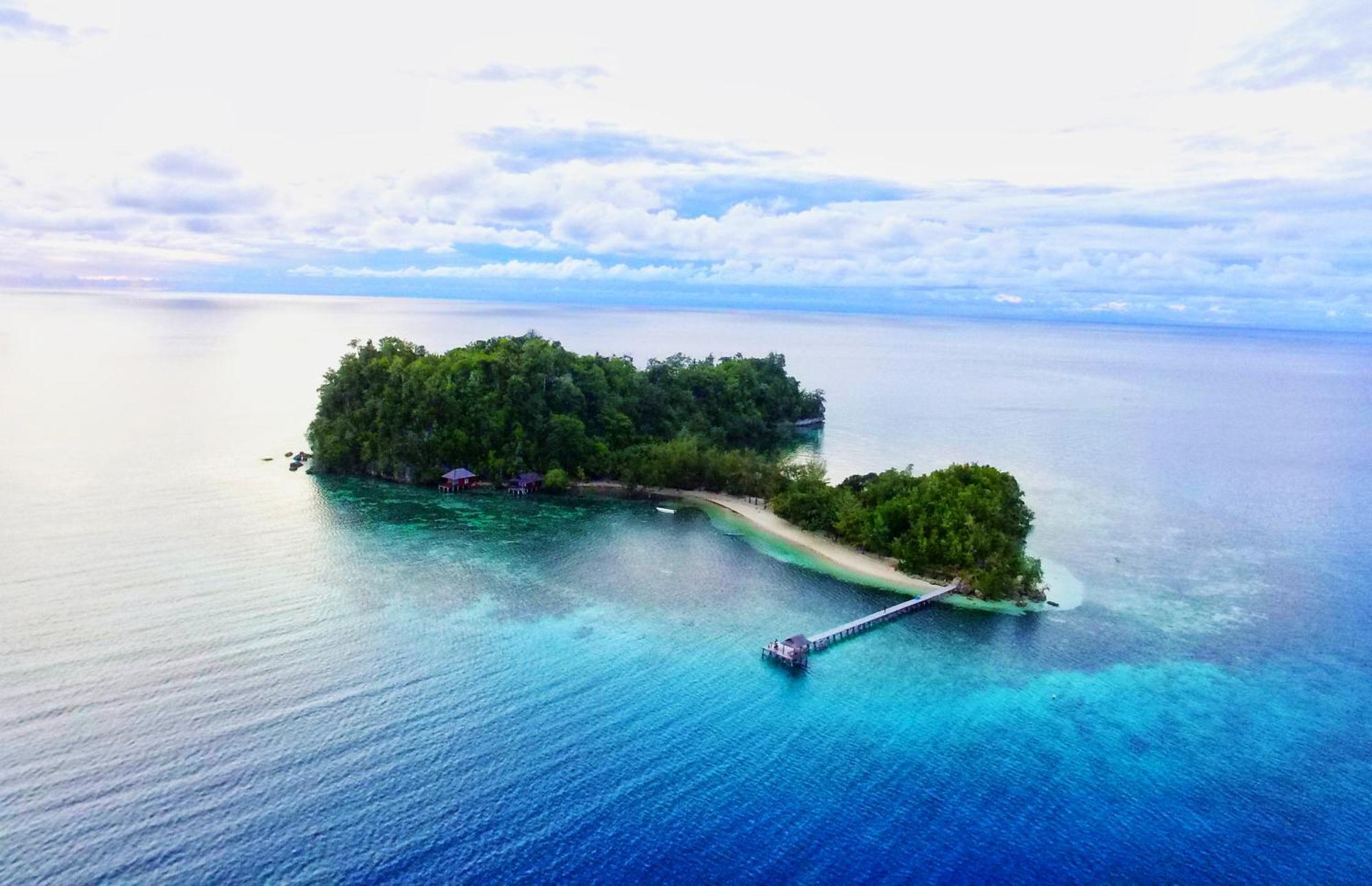 Bolilanga Island Resort - Togean Island Angkayo Esterno foto