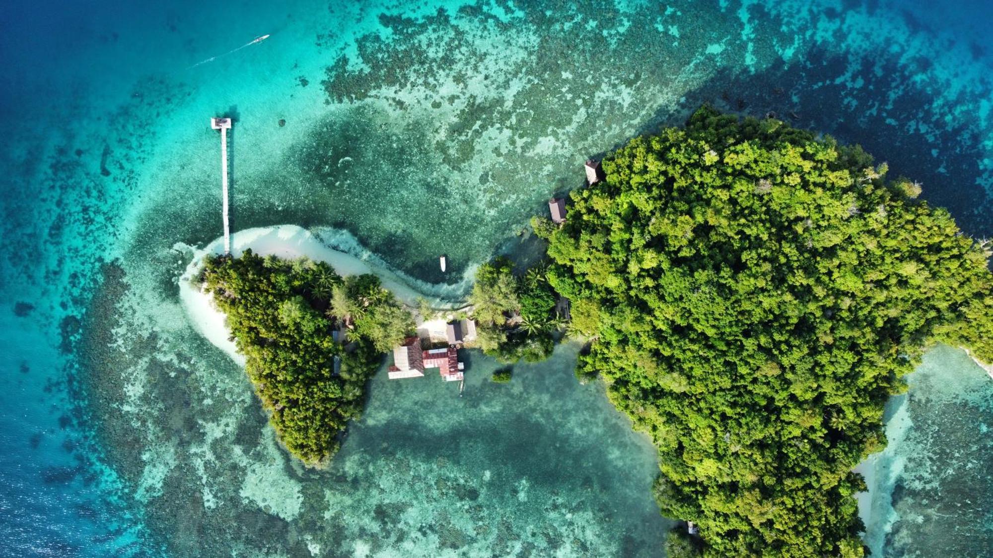 Bolilanga Island Resort - Togean Island Angkayo Esterno foto